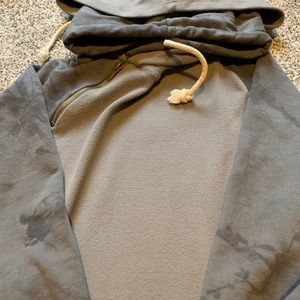 Ampersand tie dye sleeve XL double hoodie